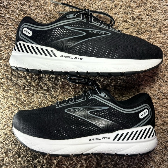 Brooks Ariel GTS 23 Running Shoes Women’s Size 9.5 (2E) Black White 1203902E090 - Picture 2 of 8